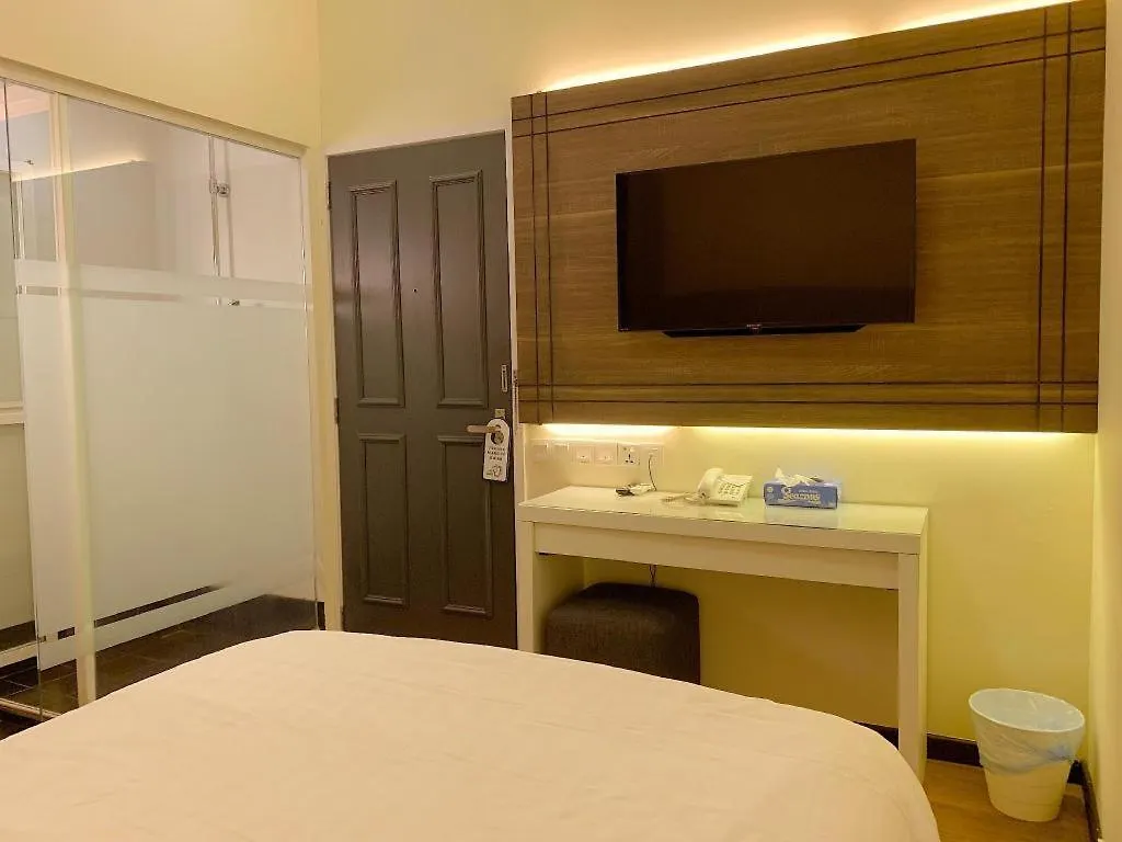 ג'ורג' טאון Istay Hotel ג'ורג' טאון