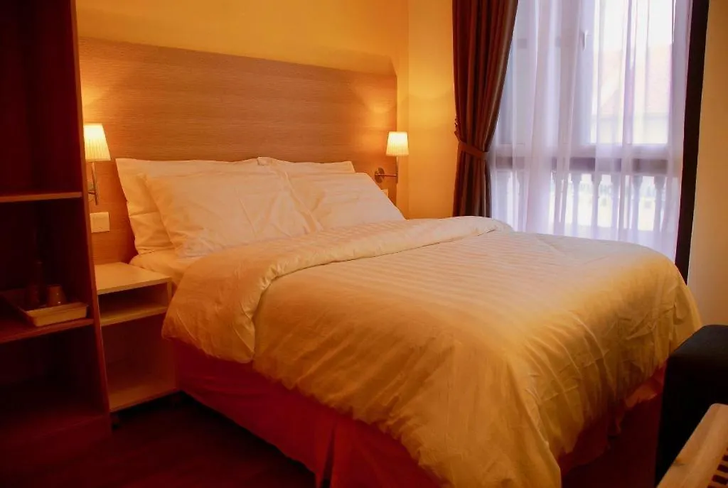 ג'ורג' טאון Istay Hotel