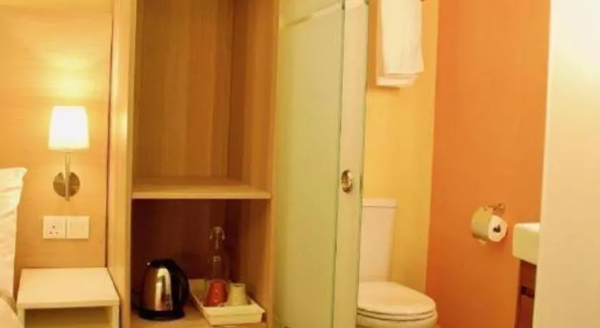 ג'ורג' טאון Istay Hotel 2*, ג'ורג' טאון מלזיה