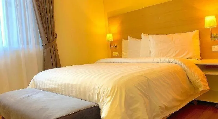 Istay Hotel Τζωρτζ Τάουν 2*,  Μαλαισία